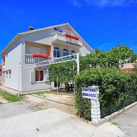 Guest House Barba Bibinje Exterior photo